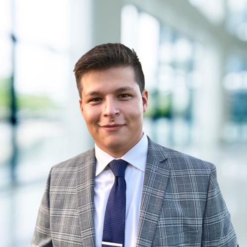 Charles Alvarado &rsquo;16