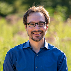 Davis Schneiderman outdoor portrait