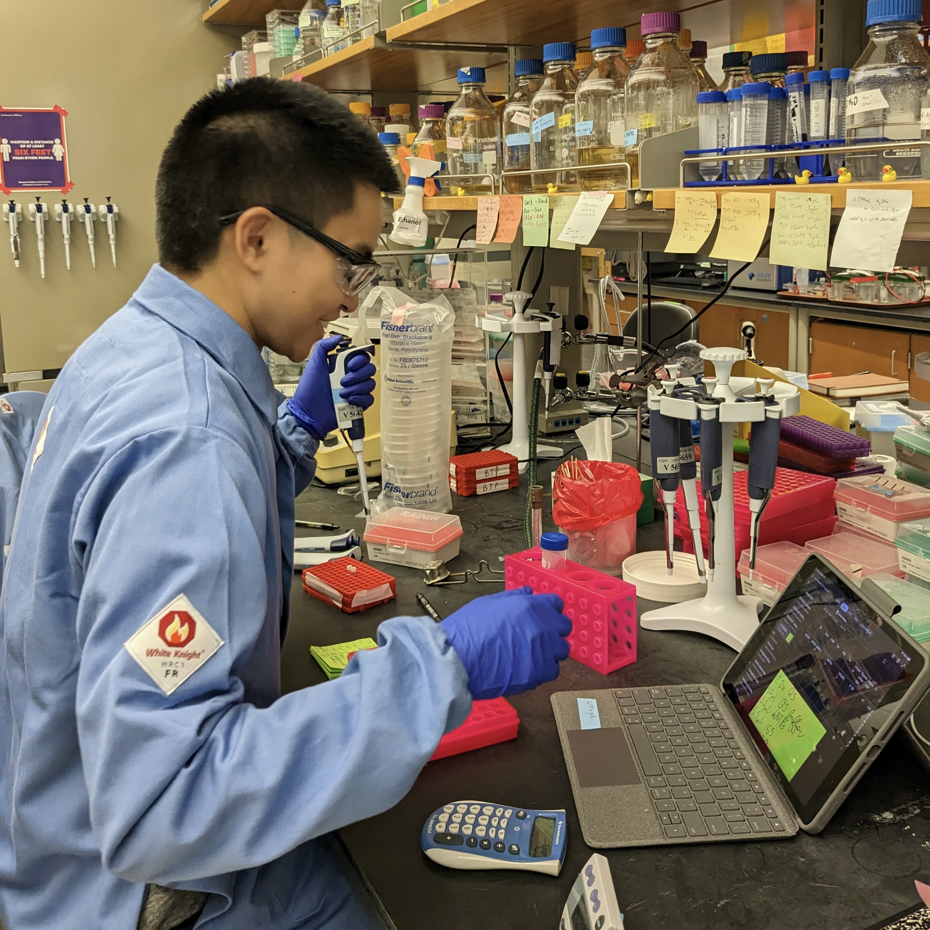 brett working in a lab
