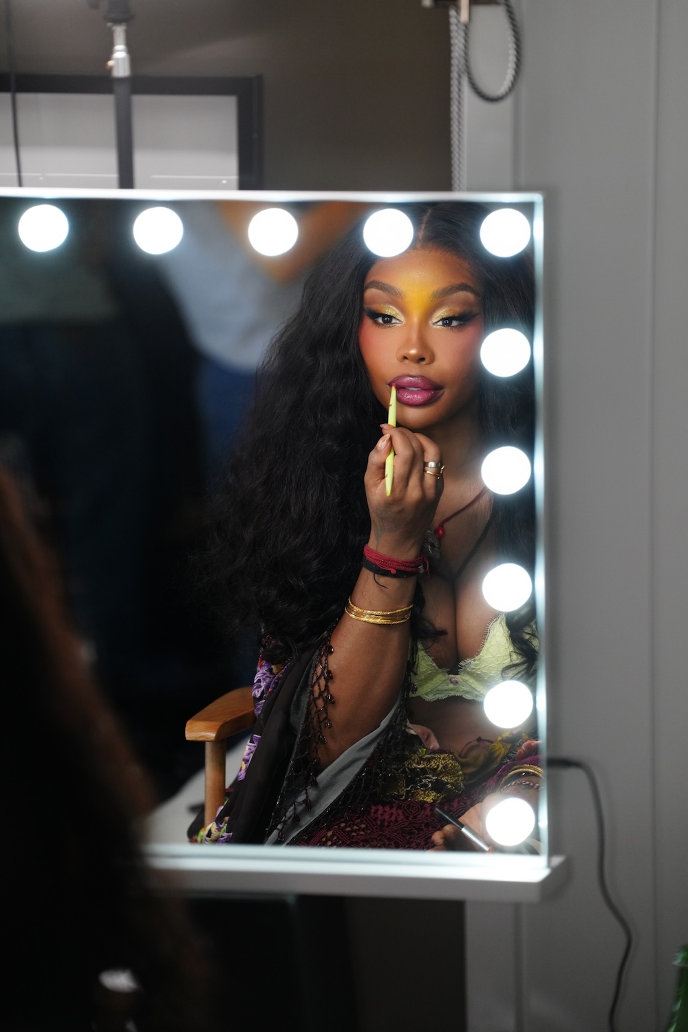 SZA getting ready