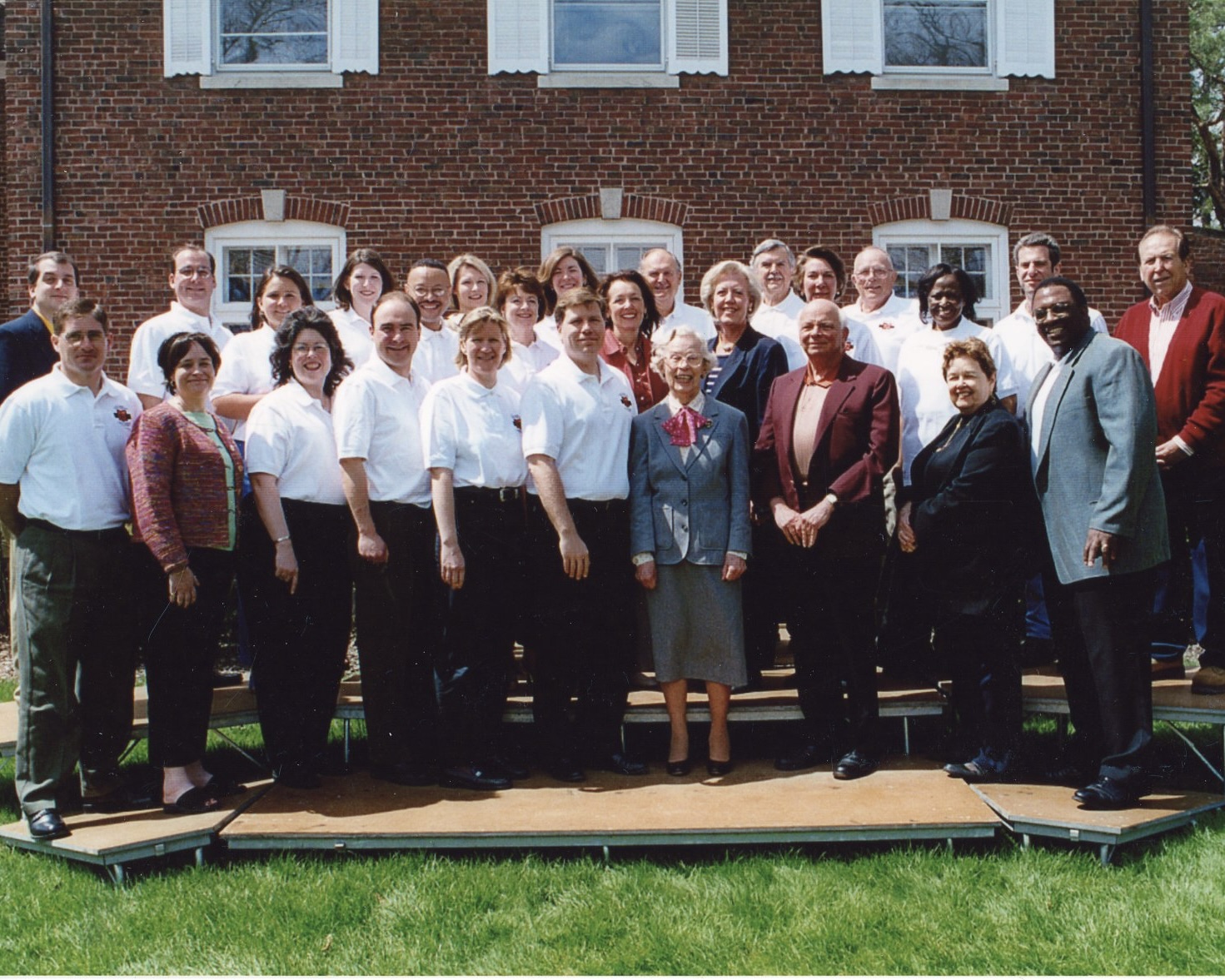 alumni board in 2001
