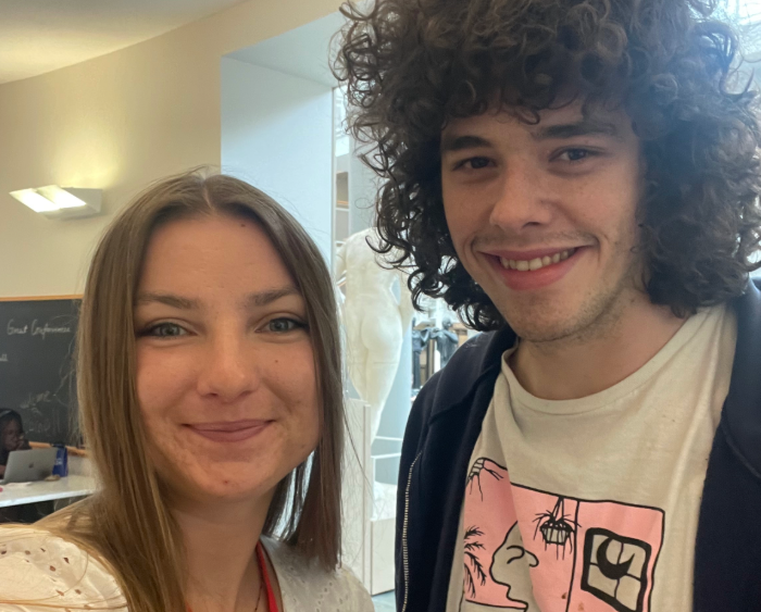 davis and a fellow alum met at the conferen ce