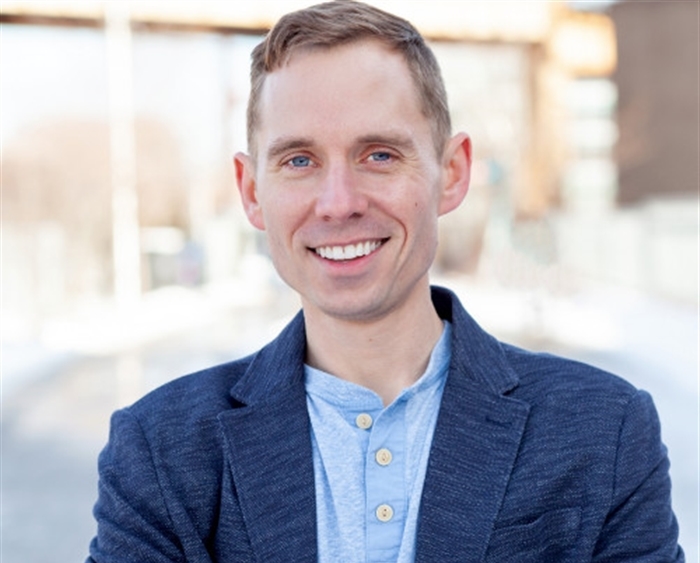 Tim Holbrook portrait